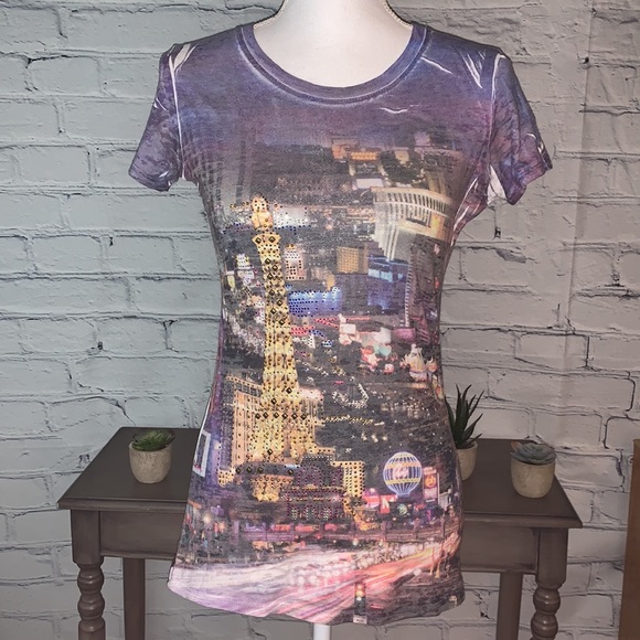 💜 HELLO VEGAS! Beautiful embellished Las Vegas strip t-shirt. Size L - Picture 2 of 11